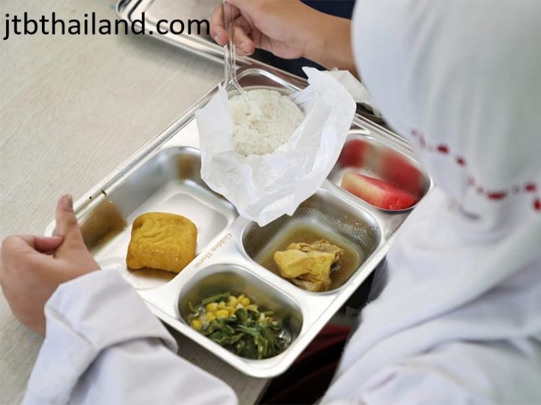 Makan Bukan Sekadar Kenyang